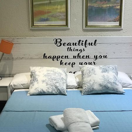 Hostal Aribau Barcelona Buitenkant foto