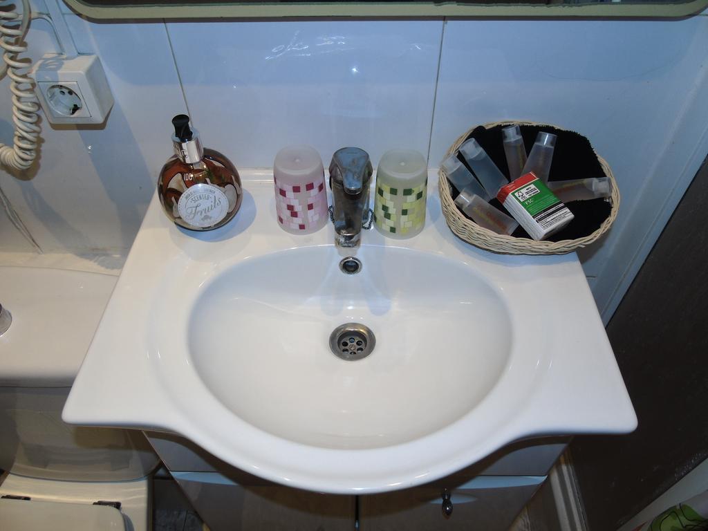 Hostal Aribau Barcelona Kamer foto