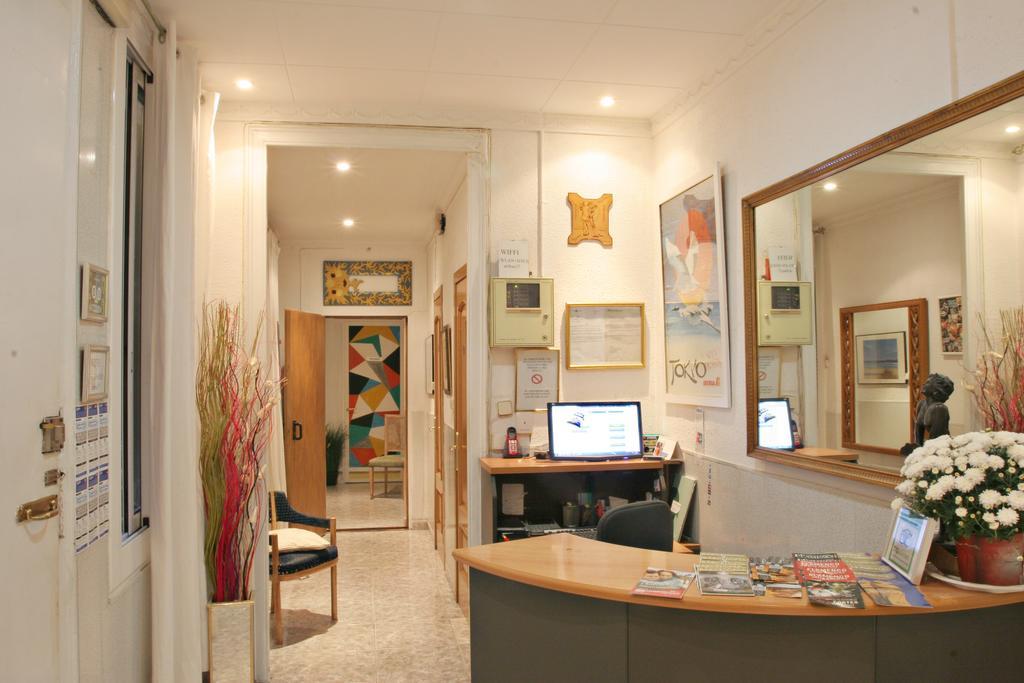 Hostal Aribau Barcelona Kamer foto
