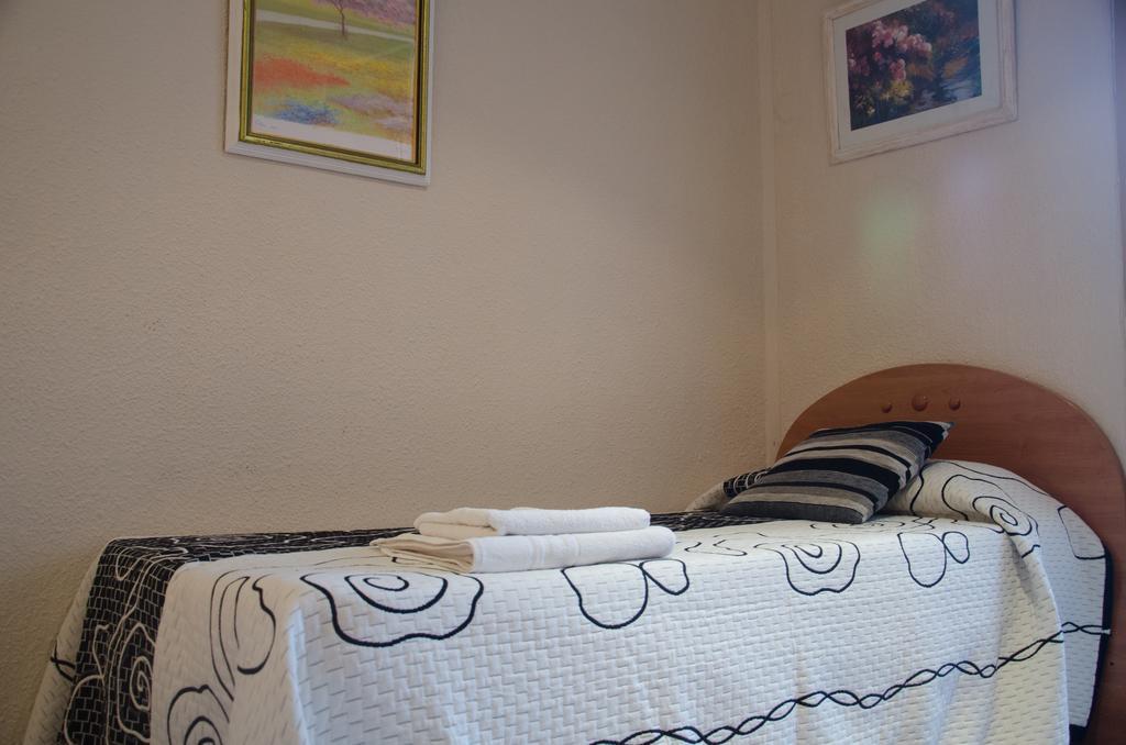 Hostal Aribau Barcelona Kamer foto