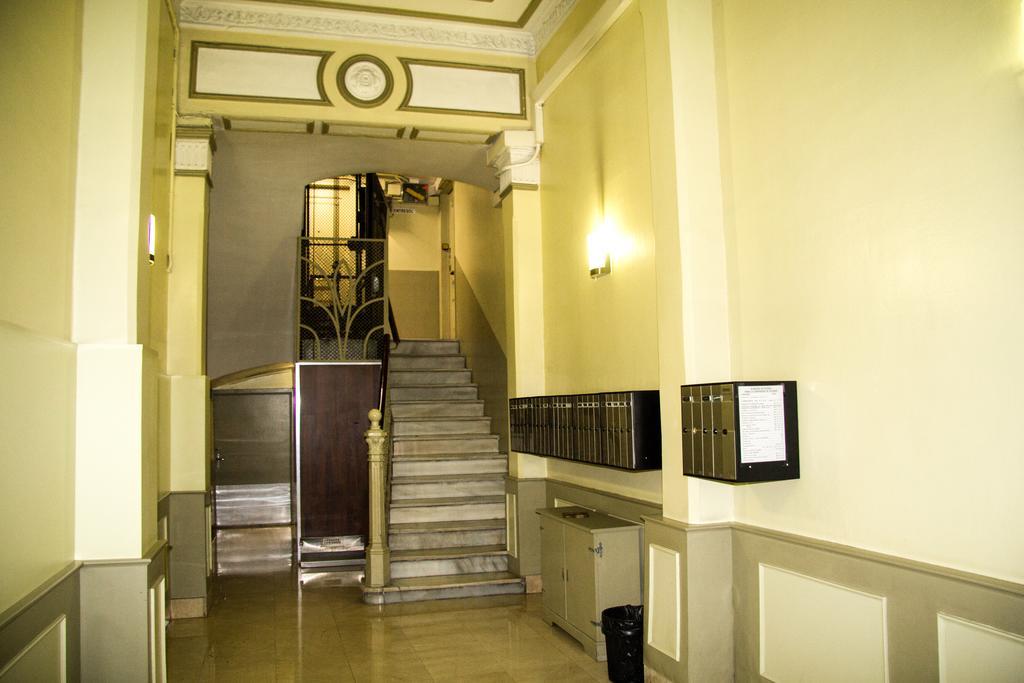 Hostal Aribau Barcelona Buitenkant foto