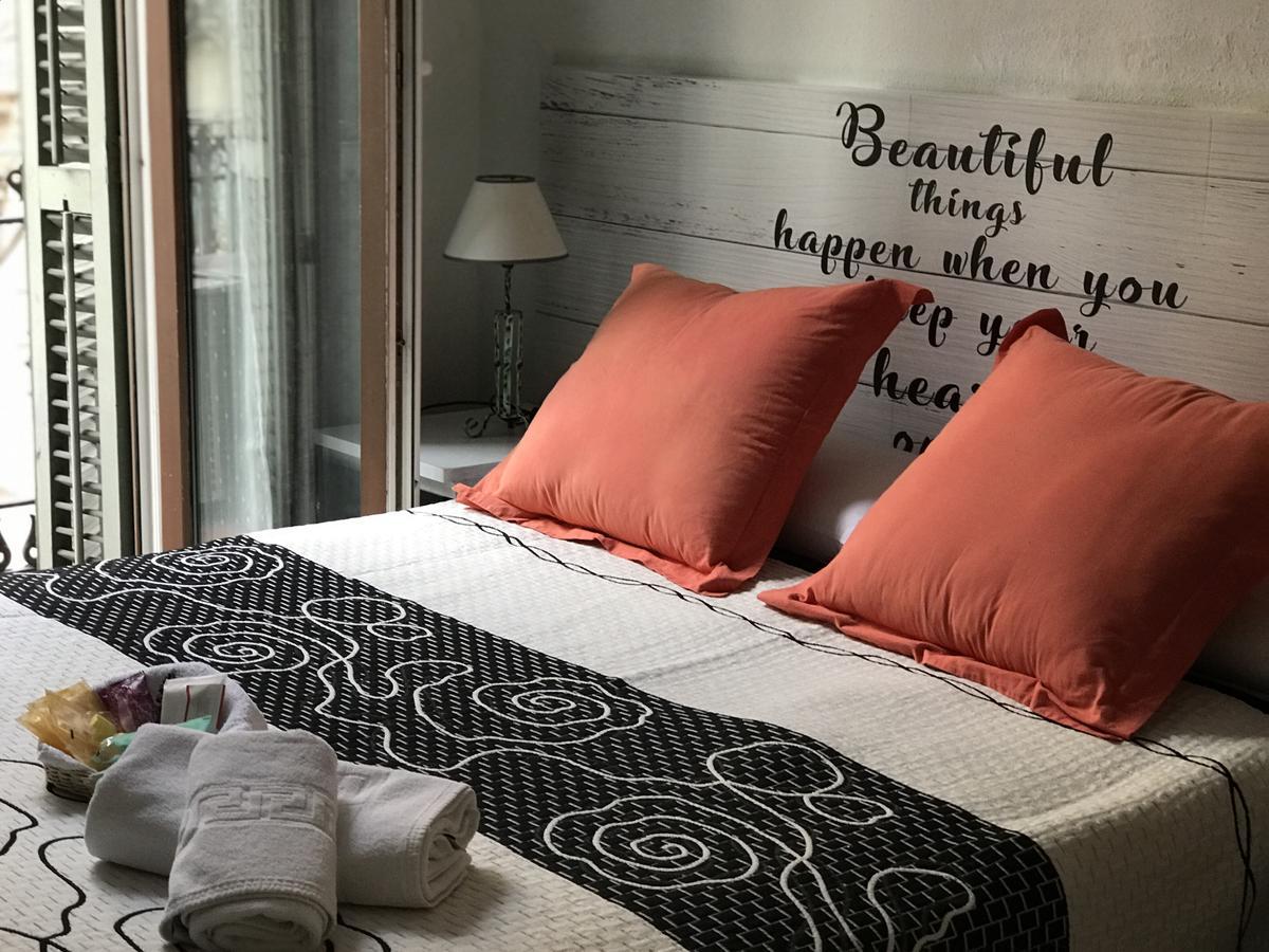 Hostal Aribau Barcelona Buitenkant foto