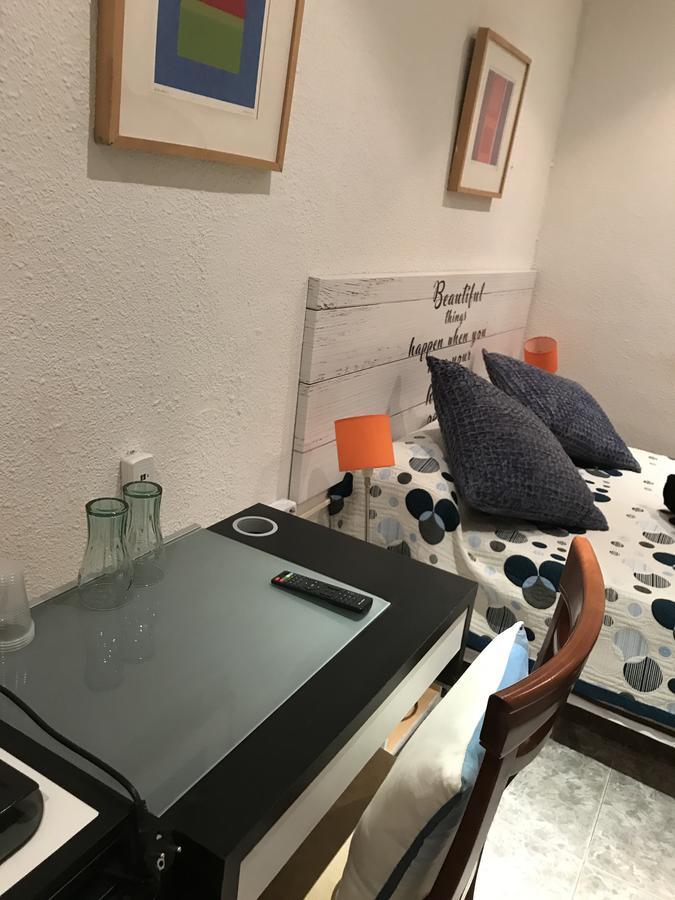 Hostal Aribau Barcelona Buitenkant foto