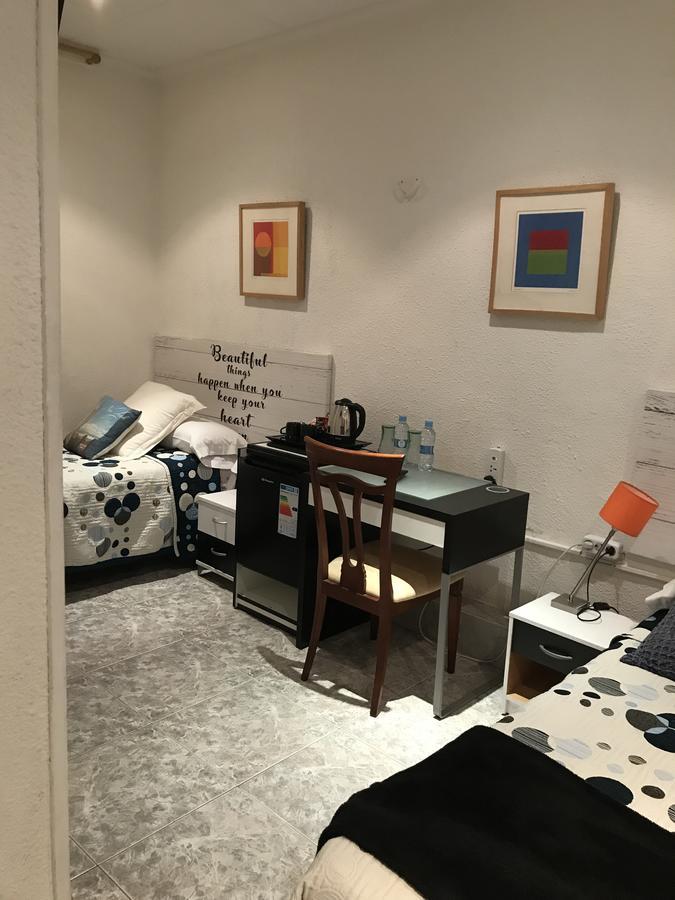 Hostal Aribau Barcelona Buitenkant foto